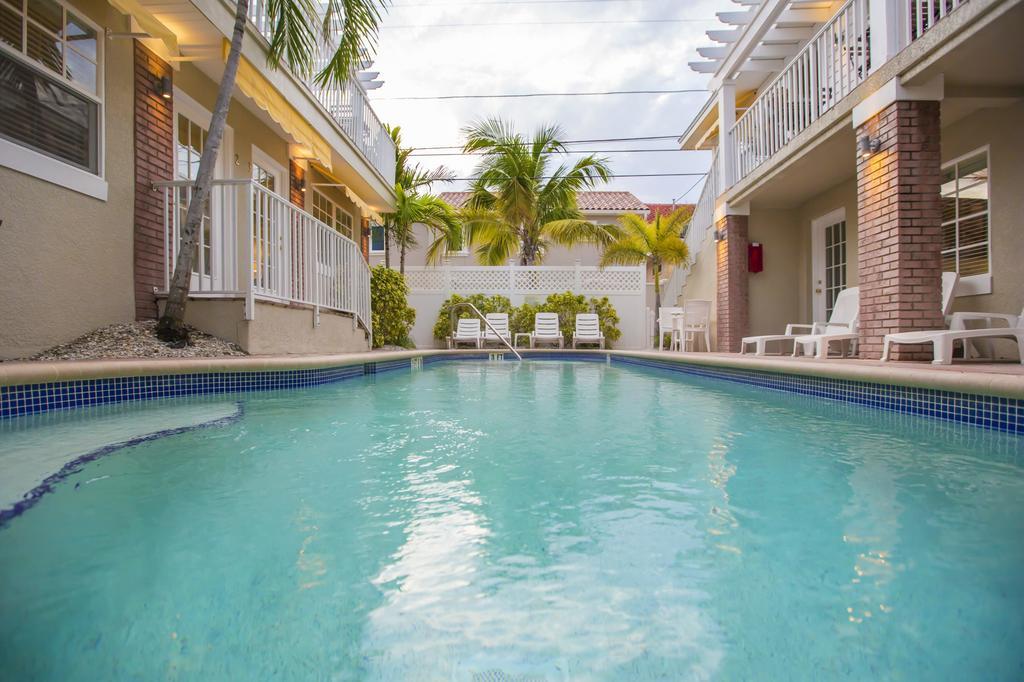Coconut Inn Pass-A-Grille Beach St. Pete Beach Dış mekan fotoğraf